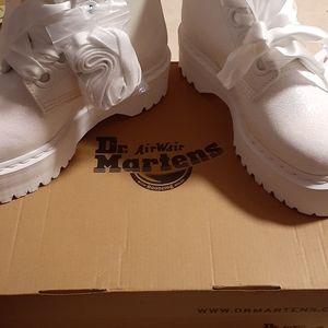 Dr Martens womans boots